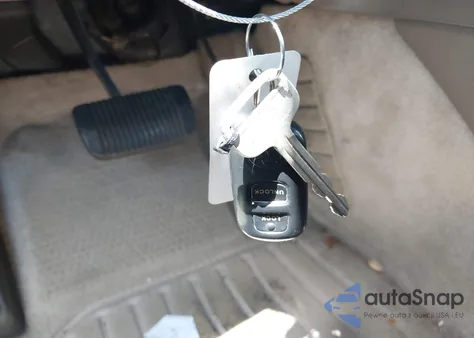 2000 Toyota Camry Le V6 из США, поврежденный, VIN 4T1BF28K0YU096172